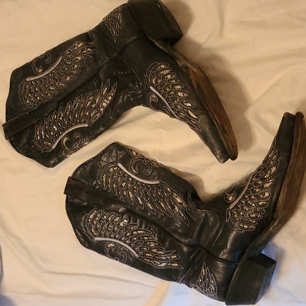 Black Cowgirl Boots